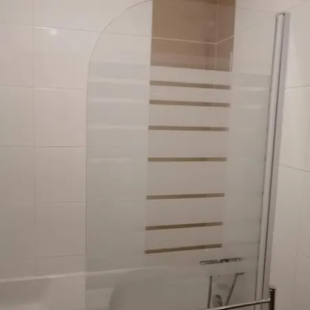 Blue Bird House - Bbh * 菲盖拉-达福什