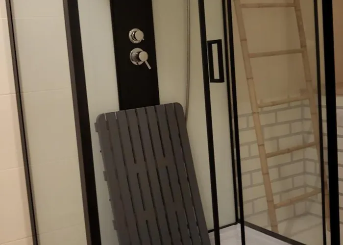 Blue Bird House - Bbh